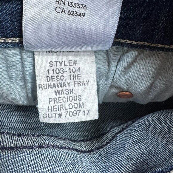 New MOTHER The Runaway Fray Flare Jeans Mid Rise Denim Precious Heirloom Blue 33 - Picture 9 of 16